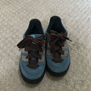 Adidas campus sneakers